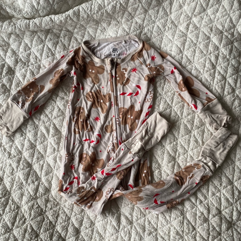 Bums & Roses Bamboo Convertible Romper in Christmas Gingerbread print